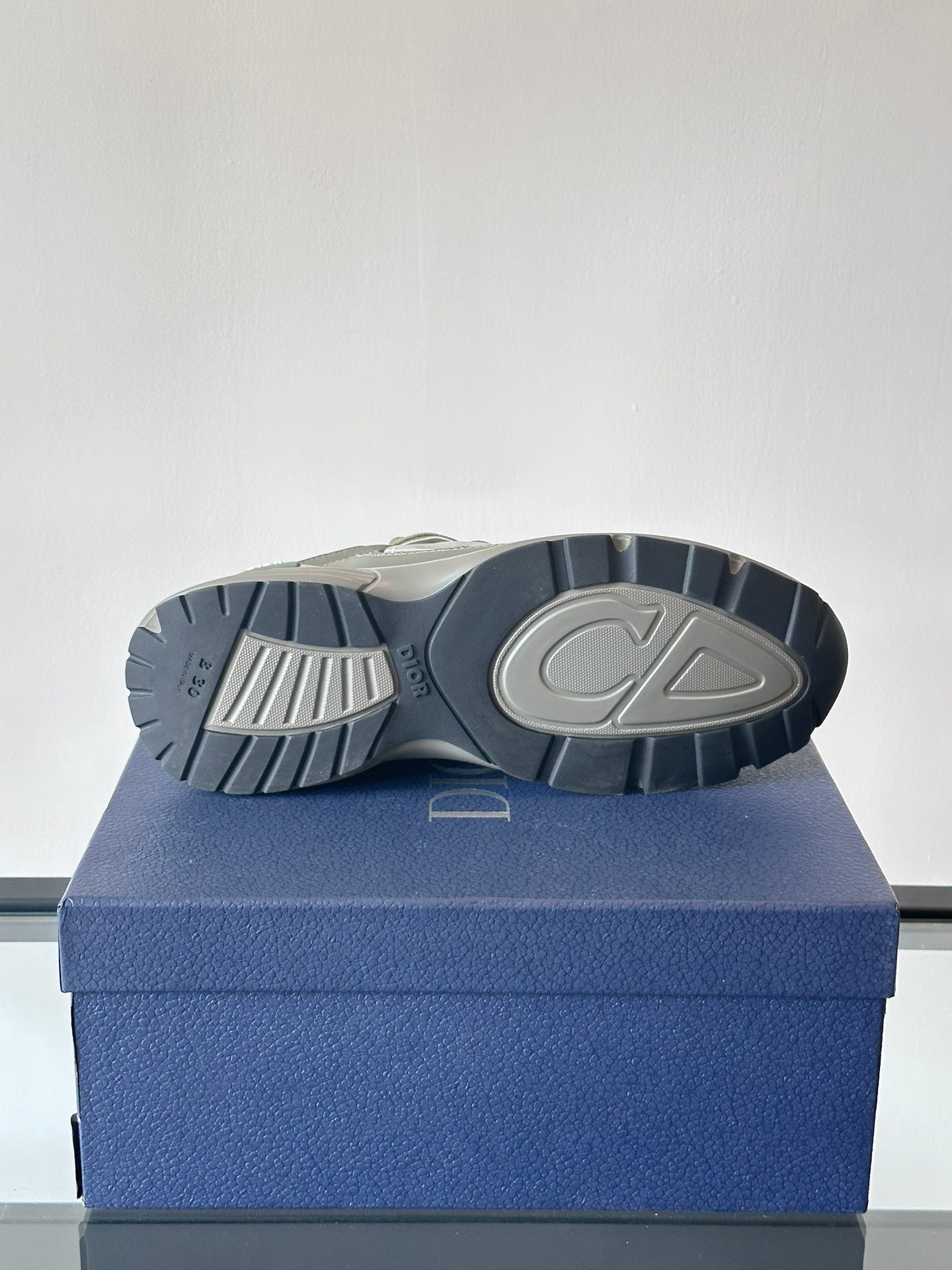 DIOR B30 GRAY