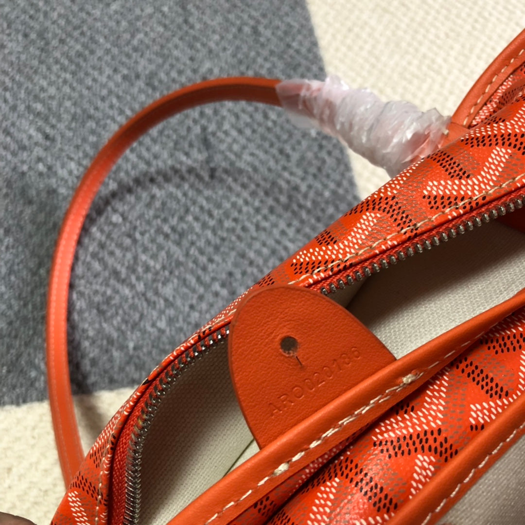 GOYARD ARTOIS PM TOTE BAG RED