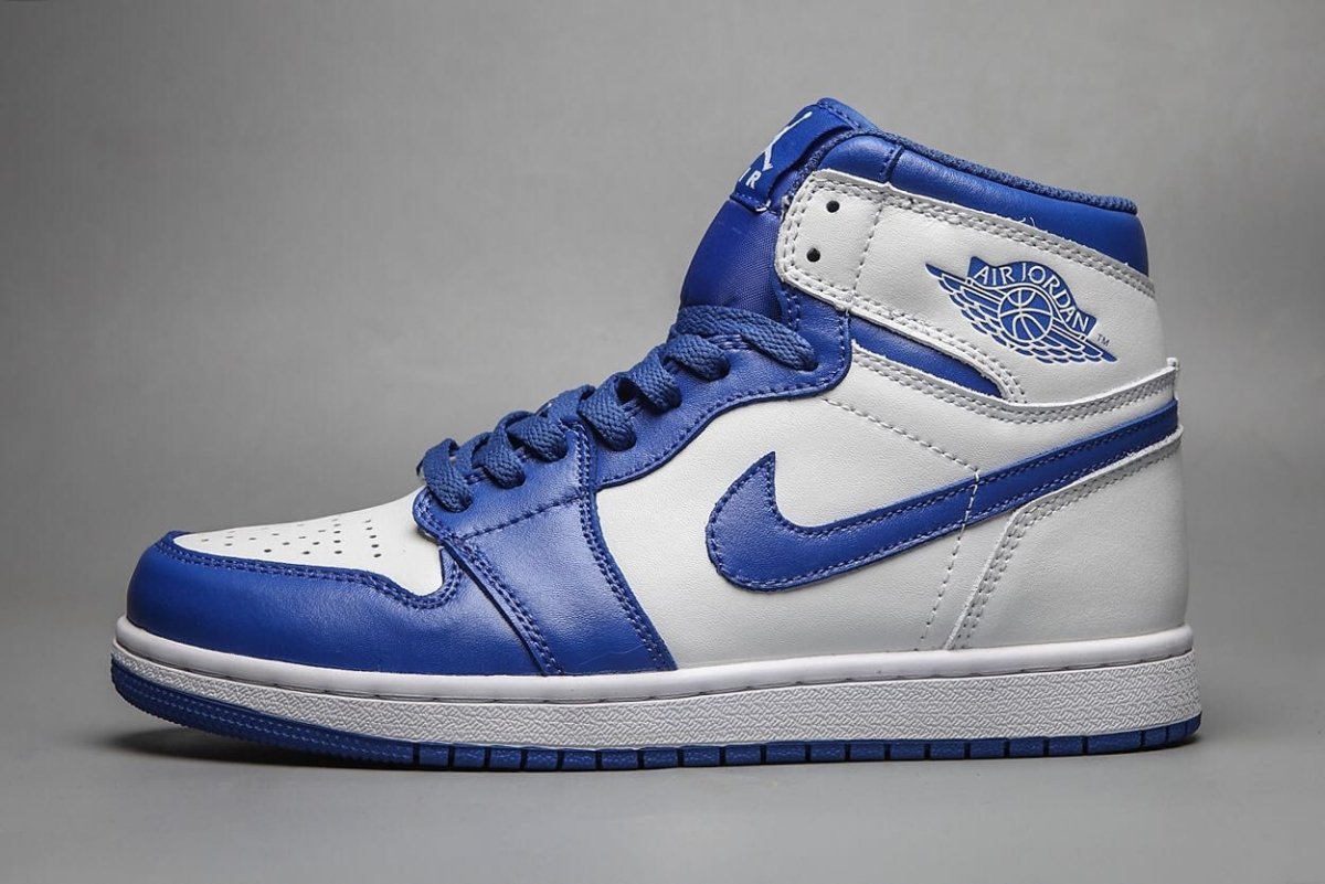 JORDAN 1 MID x HYPER ROYAL