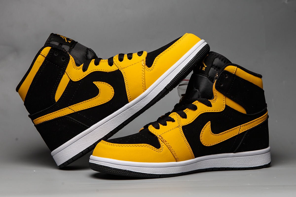 JORDAN 1 MID x REVERSE NEW LOVE